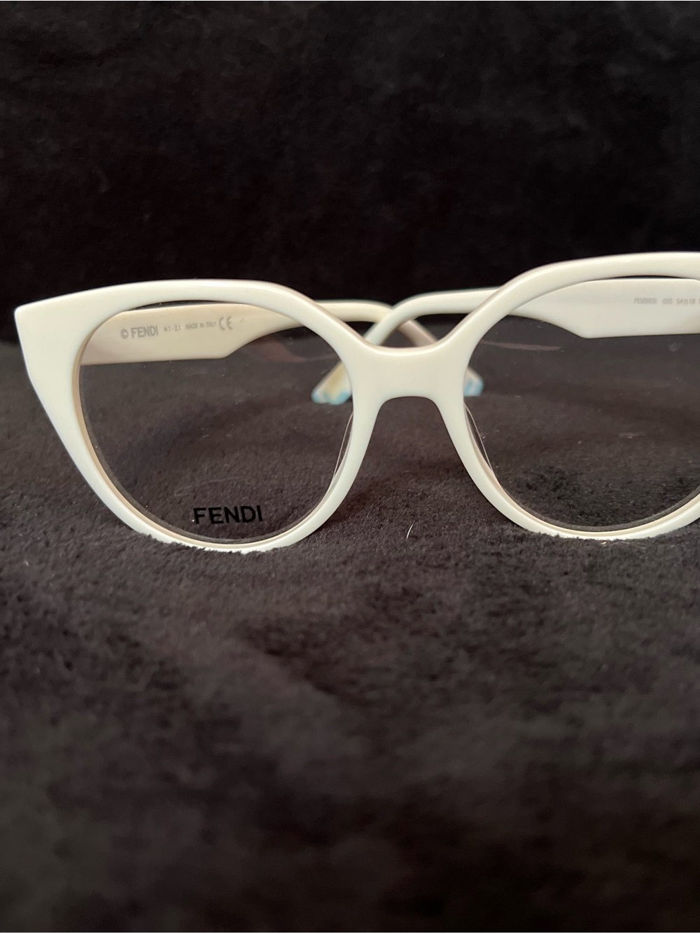 Fendi White Cat-Eye Frame Sunglasses